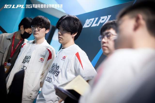 从事技术指 从事技术指