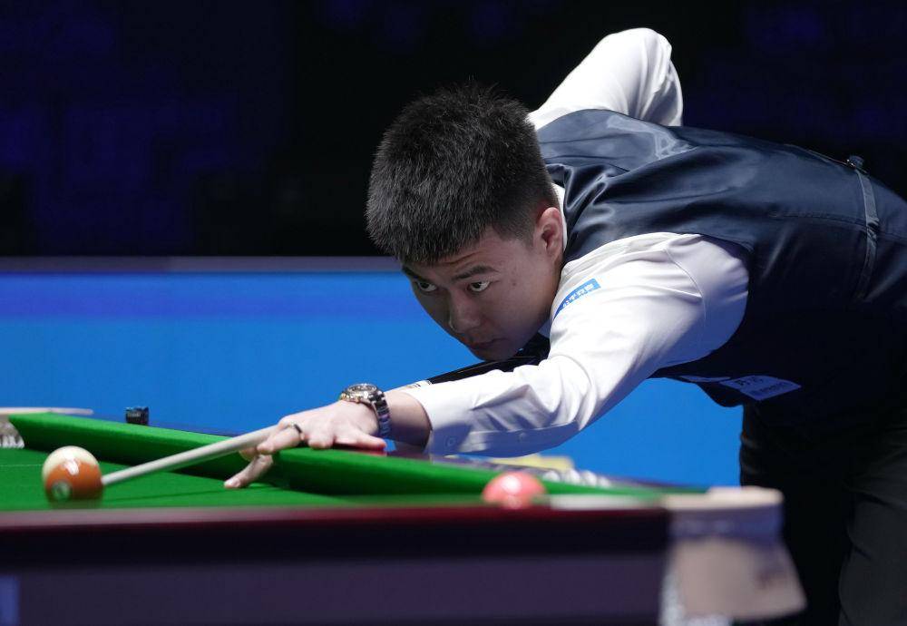 他们更加明 他们更加明