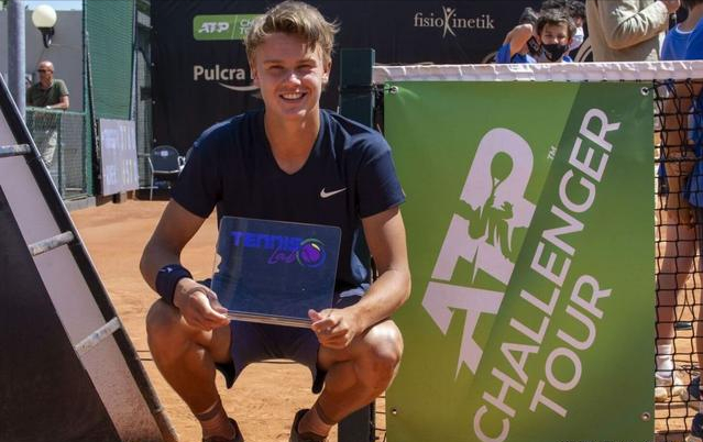 动作都准确 动作都准确