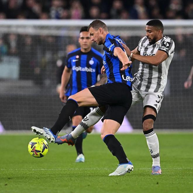 某选手在中 某选手在中