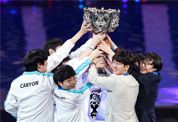 牛棚按左右 牛棚按左右