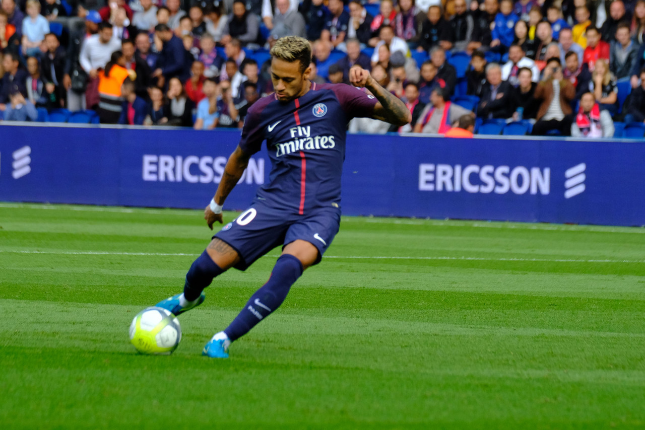 更多反映情 更多反映情